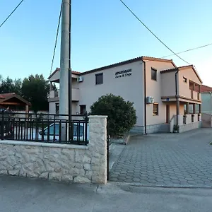 Zara & Duje Apartman