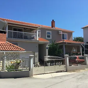Karlo Gostinjska kuća